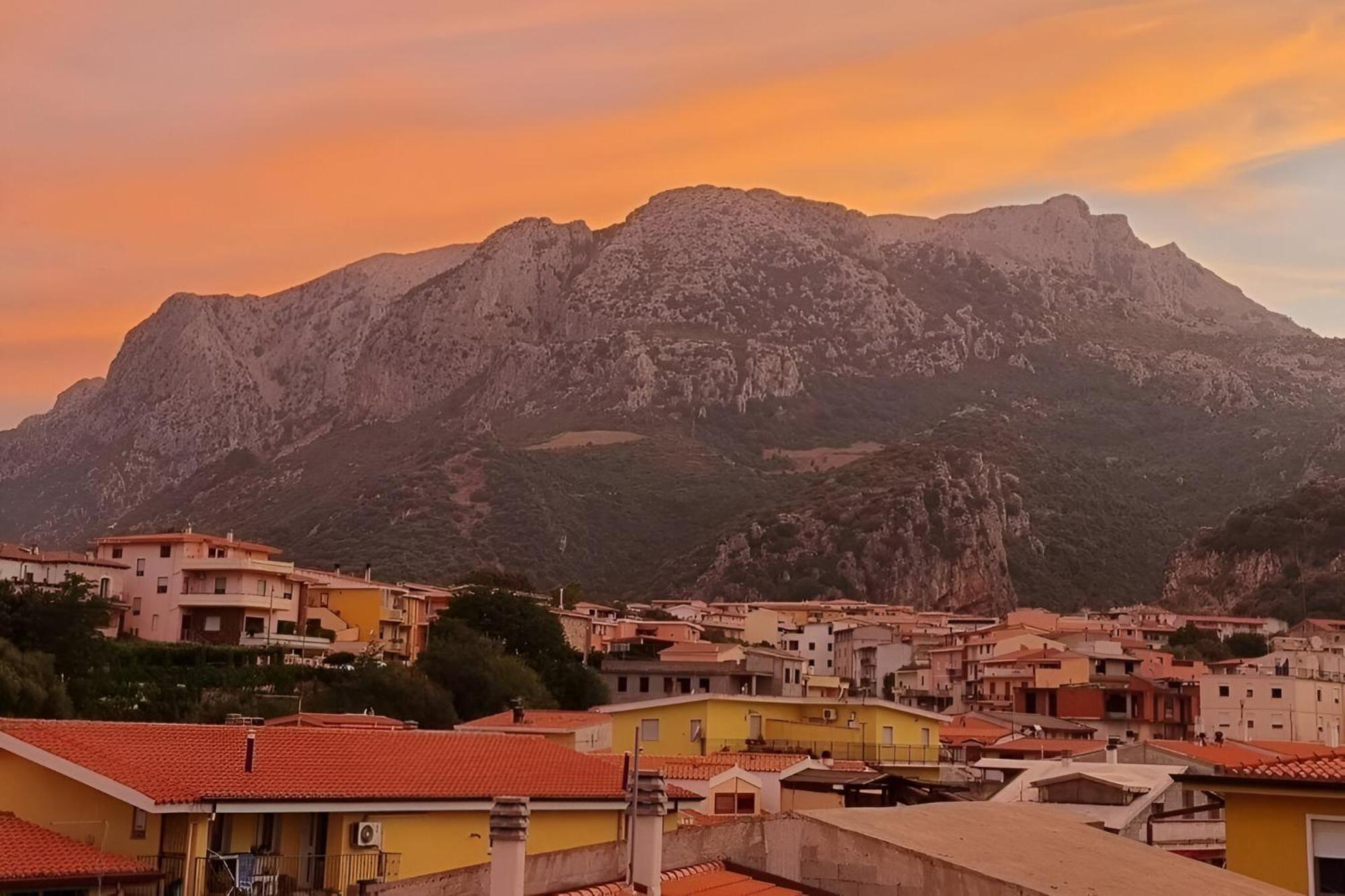 La Corte Sarda Centro Storico A 5Min Di Auto Dal Mare Siniscola Bagian luar foto